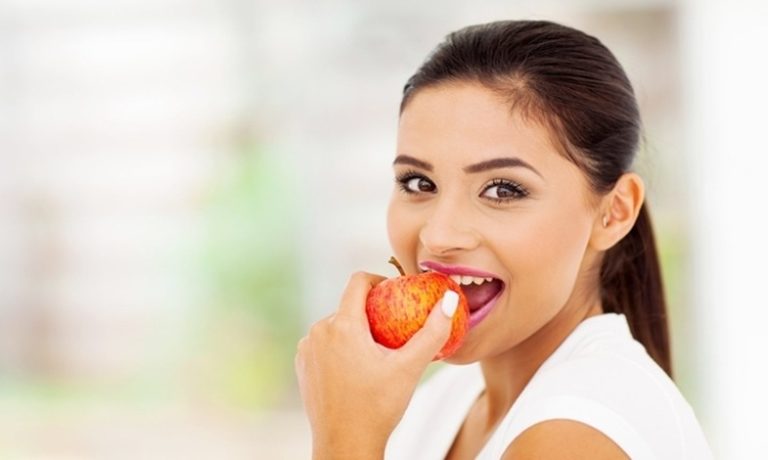 نقش تغذیه در سلامت پوست